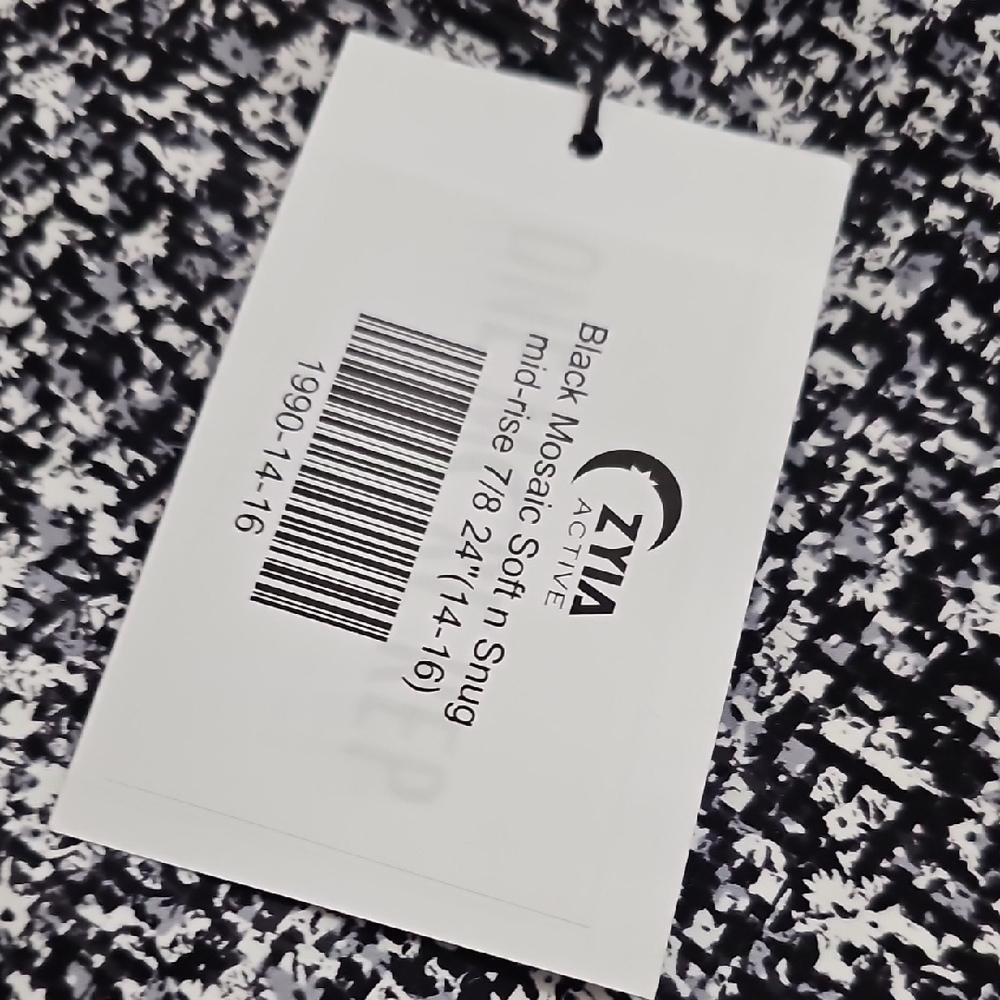 Zyia Black Mosaic Soft n Snug Leggings 7/8 24" (14-16), NWT - Picture 3 of 4